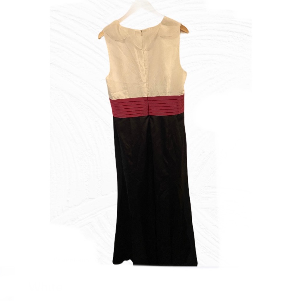 JS Collection Gown - Picture 3 of 5